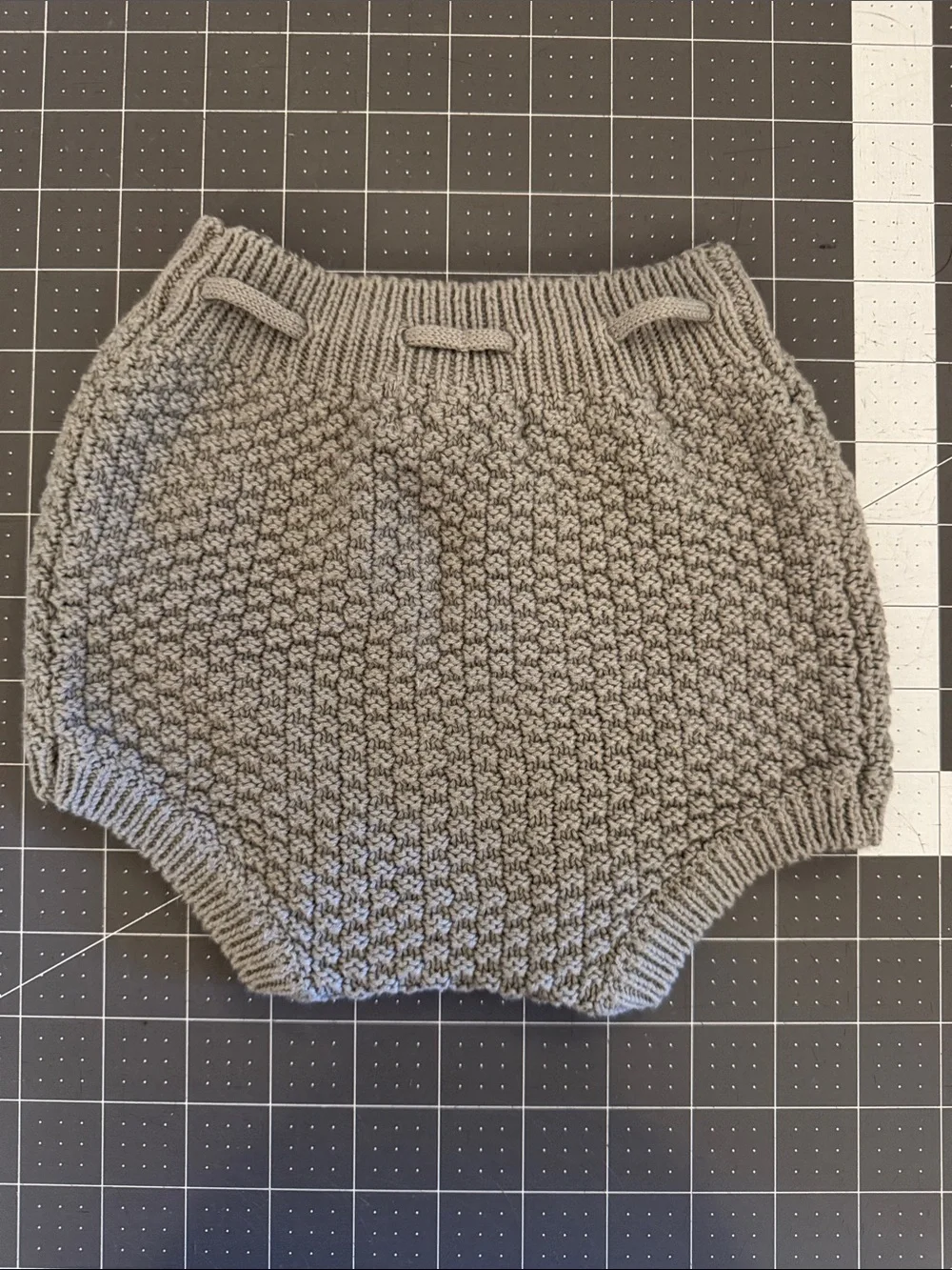 Quincy Mae Knit Baby Bloomers in Gray